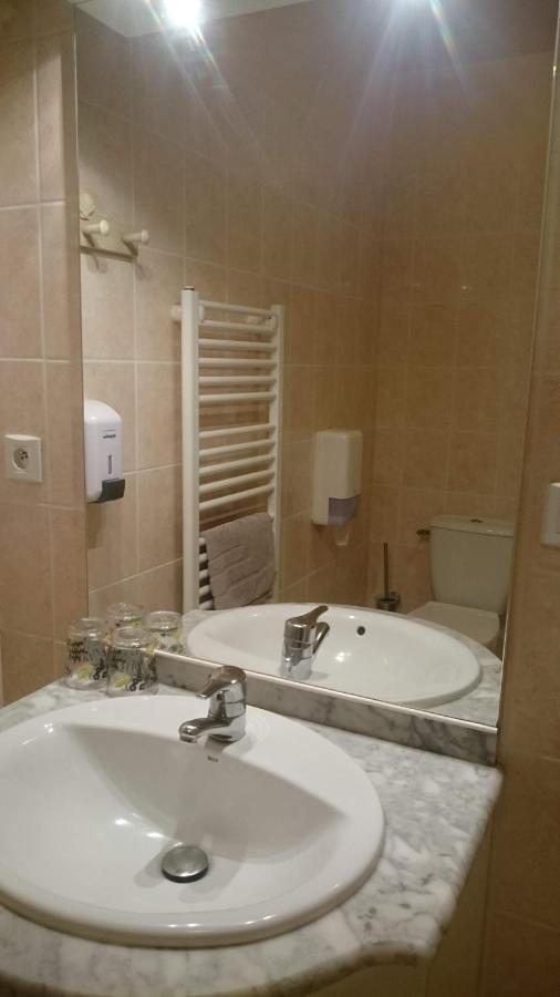 Chambres D'Hotes De L'Auberge L'Astrassadou Rézentières エクステリア 写真