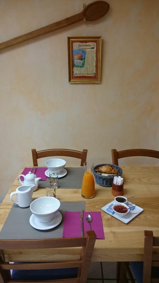 Chambres D'Hotes De L'Auberge L'Astrassadou Rézentières エクステリア 写真